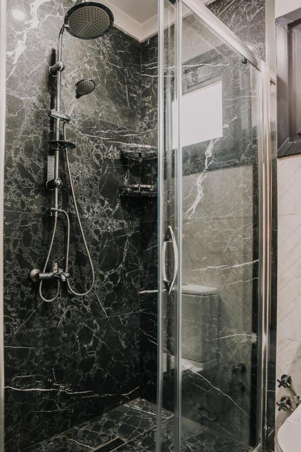 Otel Grand Lark اسطنبول المظهر الخارجي الصورة